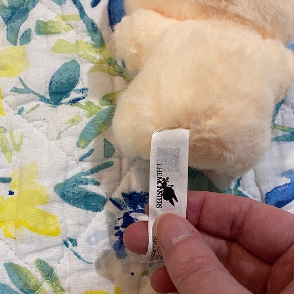 Pop Mart Labubu 'Have A Seat' Sisi Collectible Figure - Picture 13 of 13